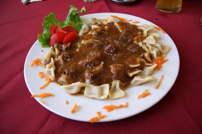 žlikrofi with goulash